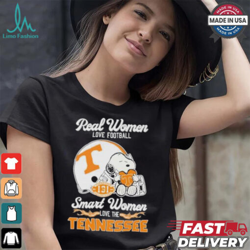 Real Women Love Football Smart Women Love The Tennessee Volunteers X Snoopy Shirt