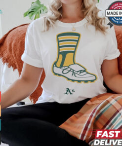 Remember Oakland – Oakland Athletics MLB Shoes On Feet t shirt