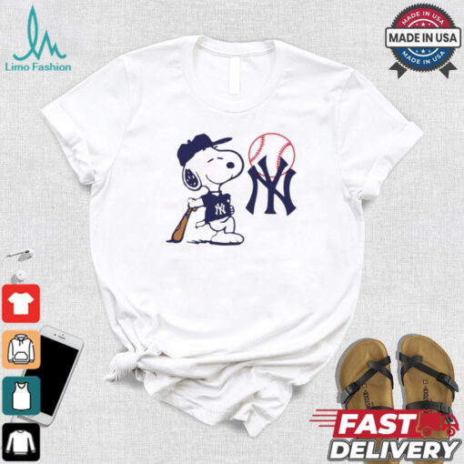 Snoopy Peanuts New York Yankees MLB baseball shirt