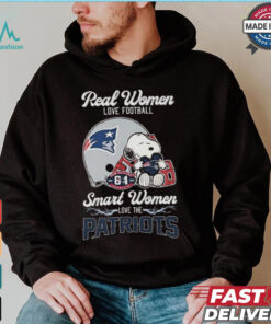 Snoopy Real Women Love Football Smart Women Love The New England Patriots Shirt