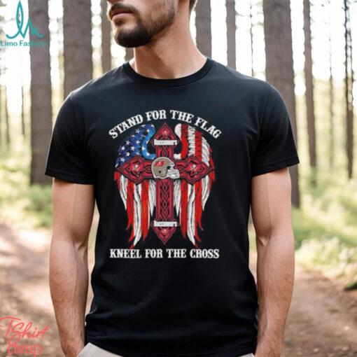 Tampa Bay Buccaneers Stand For The Flag Kneel For The Cross 2024 T shirt