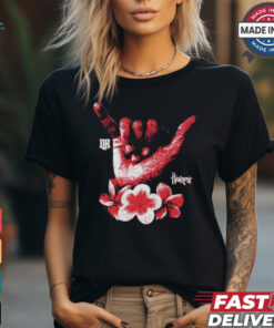 The Shaka Dylan Raiola Nebraska Cornhuskers Hand Graphic t shirt
