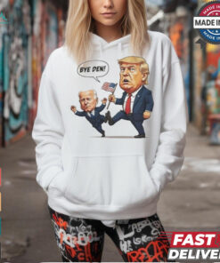 Trump Kicking Bi den – Bye Den! T Shirt