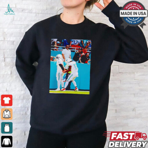 Tyreek Hill’s Handcuff TD Celebration shirt