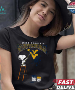 West Virginia Mountaineers Snoopy Painting Shirt