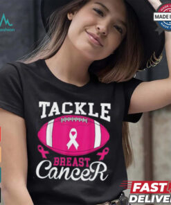 Woman Tackle Football Pink Ribbon Breast Cancer Awareness Women's Oversized Comfort T Shirt