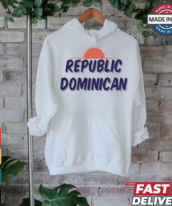 Zack Hample Wearing Republic Dominican Shirt