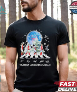 Arsenal Abbey Road Victoria Concordia Crescit Christmas Shirt