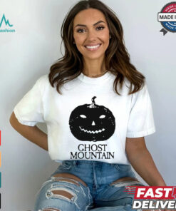 Ghost mountain pumpkin not worth this pain Halloween Shirt