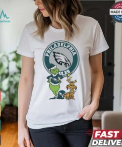 Grinch And Max Philadelphia Eagles Merry Christmas 2024 Shirt