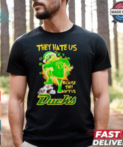 Grinch they hate us because they ain’t us Oregon Ducks Christmas shirt