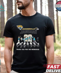 Jacksonville Jaguars walking across thank you for the memories signatures Shirt