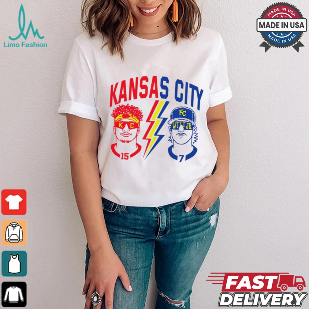 Kansas City Royals and Kansan City Chiefs football Patrick Mahomes vs Witt Jr. shirt Kansas City Royals and Kansan City Chiefs football Patrick Mahomes vs Witt Jr. shirt