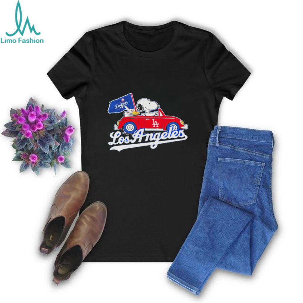 Los Angeles Dodgers Snoppy and Woodstock riding car shirt Los Angeles Dodgers Snoppy and Woodstock riding car shirt