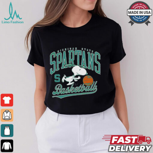Michigan State Spartans basketball Snoopy shirt