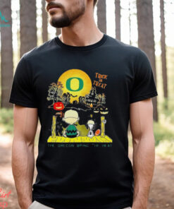 Official NCAA Oregon Ducks Snoopy Bring The Heat 2024 T Shirt