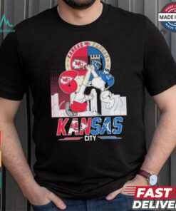 Official Snoopy And Charlie Browns High Five Kansas City Chiefs X Kansas City Royals Shirt
