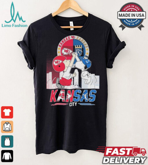 Official Snoopy And Charlie Browns High Five Kansas City Chiefs X Kansas City Royals Shirt