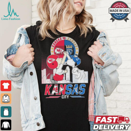 Official Snoopy And Charlie Browns High Five Kansas City Chiefs X Kansas City Royals Shirt