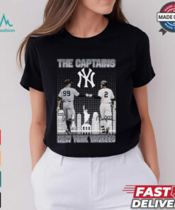 The Captains New York Yankees Aaron James Judge And Derek Jeter Signatures Skyline 2024 T shirt