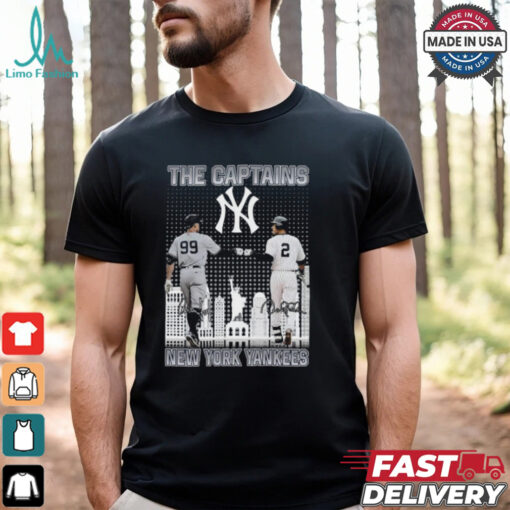 The Captains New York Yankees Aaron James Judge And Derek Jeter Signatures Skyline 2024 T shirt