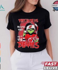 They Hate Us Because They Ain’t Us Grinch X New Jersey Devils Christmas Shirt
