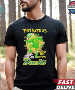 They Hate Us Because They Ain’t Us Grinch X Oregon Ducks Stomp On College Teams Christmas Shirt