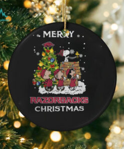 2024 Arkansas Razorbacks Snoopy And Friends Merry Christmas Shirt