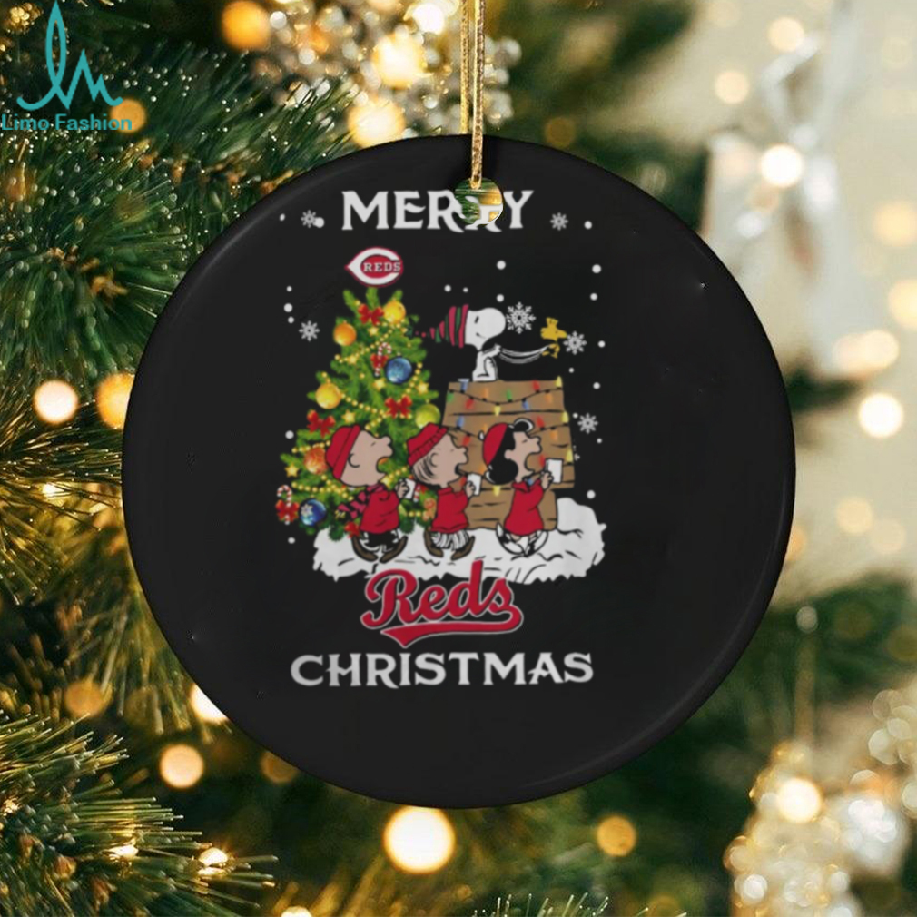 2024 Cincinnati Reds Snoopy And Friends Merry Christmas Shirt 2024 Cincinnati Reds Snoopy And Friends Merry Christmas Shirt