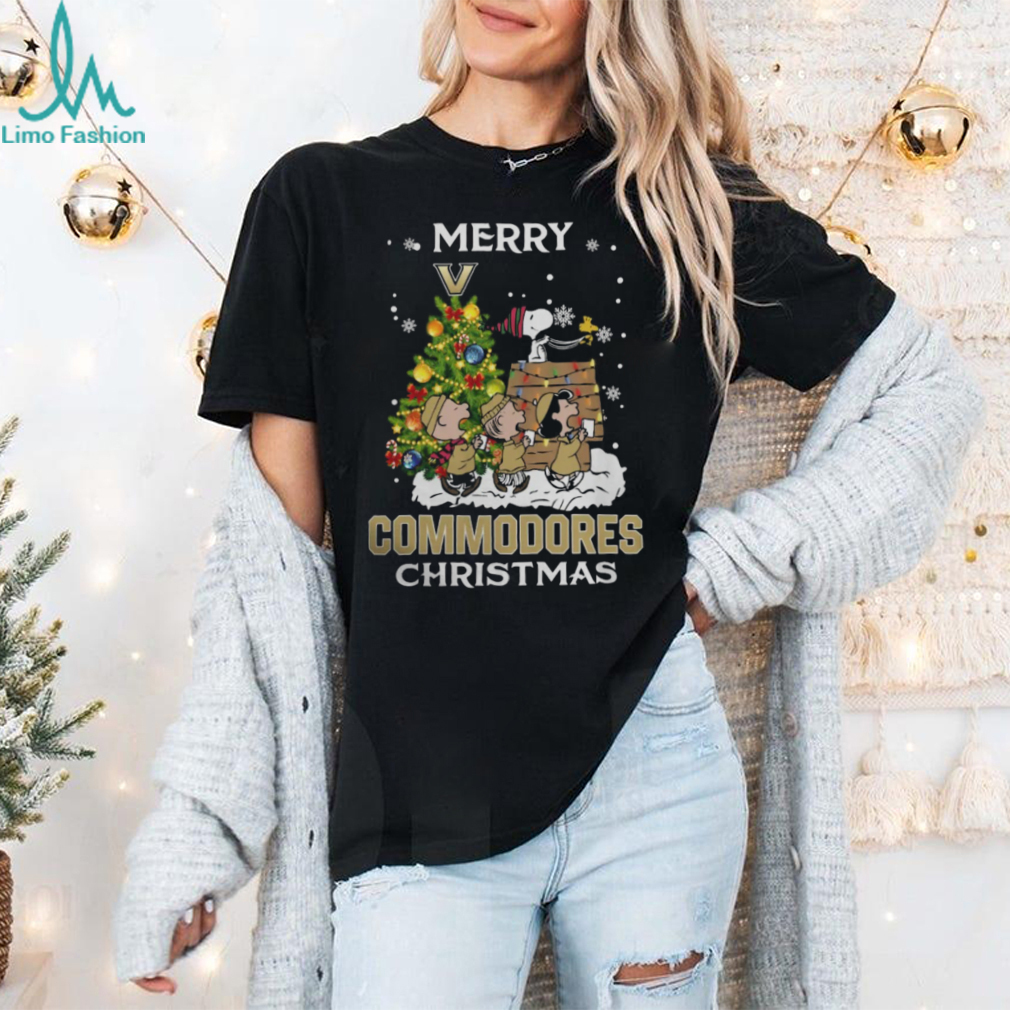 2024 Vanderbilt Commodores Snoopy And Friends Merry Christmas Shirt 2024 Vanderbilt Commodores Snoopy And Friends Merry Christmas Shirt