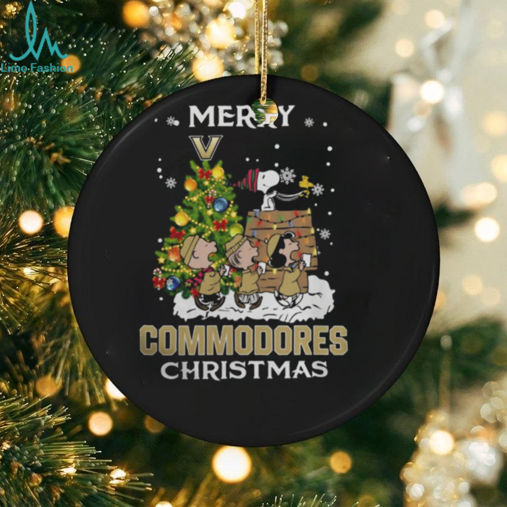 2024 Vanderbilt Commodores Snoopy And Friends Merry Christmas Shirt 2024 Vanderbilt Commodores Snoopy And Friends Merry Christmas Shirt
