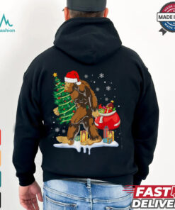 Bigfoot Christmas Tree Lights Xmas Sasquatch Lovers T Shirt Recovered