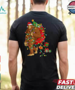 Bigfoot Sasquatch Santa Hat Christmas Xmas Tree Pjs Boys Men T Shirt Recovered