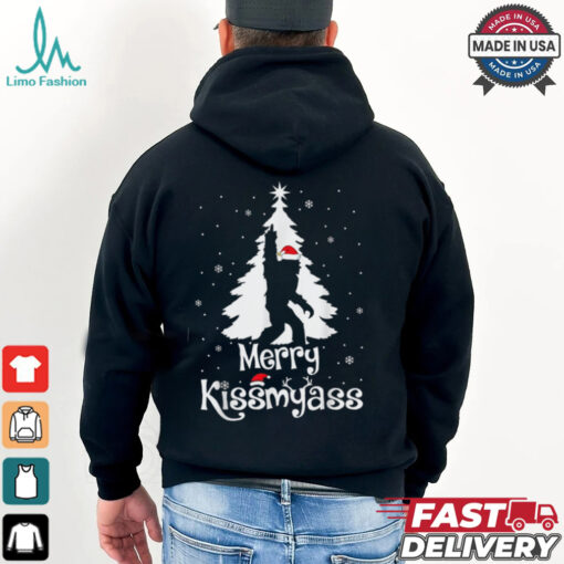 Merry Kissmyass Funny Bigfoot Yeti Sasquatch Christmas Tree T Shirt Recovered