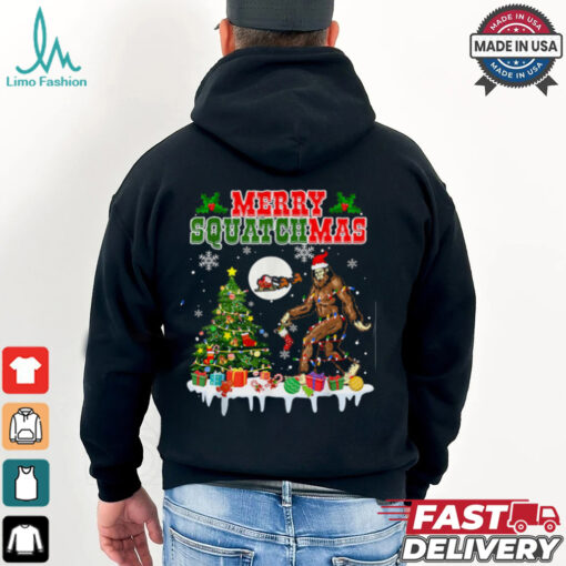 Merry Squatchmas Christmas Tree Santa Bigfoot Sasquatch T Shirt Recovered