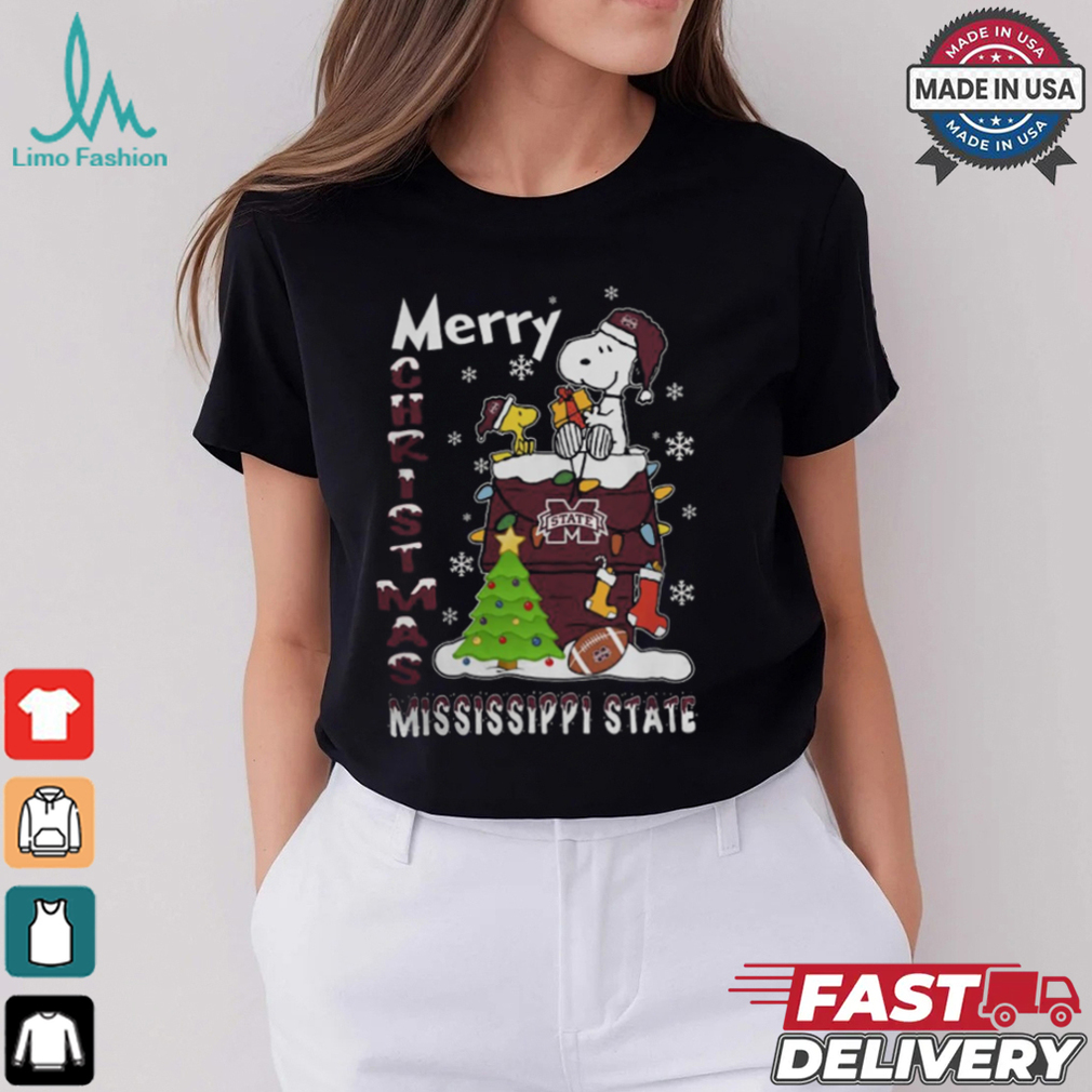 Mississippi State Bulldogs Snoopy And Woodstock Merry Christmas Shirt Mississippi State Bulldogs Snoopy And Woodstock Merry Christmas Shirt