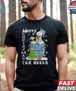 North Carolina Tar Heels Snoopy And Woodstock Merry Christmas Shirt
