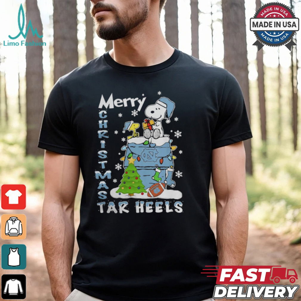North Carolina Tar Heels Snoopy And Woodstock Merry Christmas Shirt North Carolina Tar Heels Snoopy And Woodstock Merry Christmas Shirt