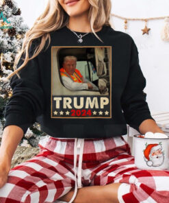 Official Donald Trump in garbage truck truck Team garbage truck For Trump 2024 T Shirt
