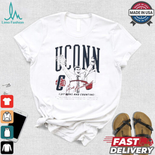 Official Uconn Basketball Geno Auriemma 1217 Wins And Counting All Time shirt