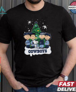 Snoopy Christmas Tree Dallas Cowboys Graphic T Shirt