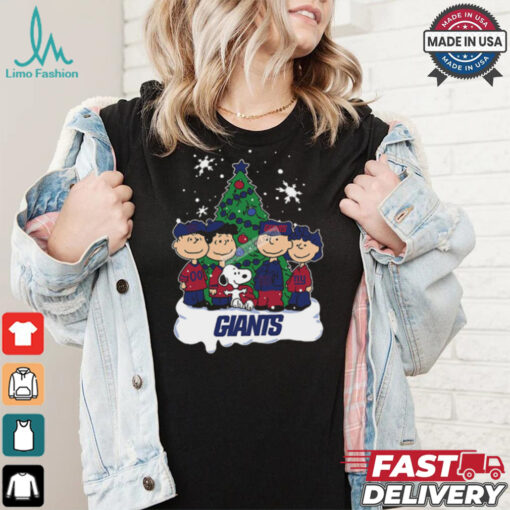 Snoopy Christmas Tree New York Giants Graphic T Shirt