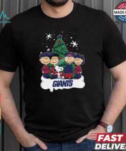 Snoopy Christmas Tree New York Giants Graphic T Shirt