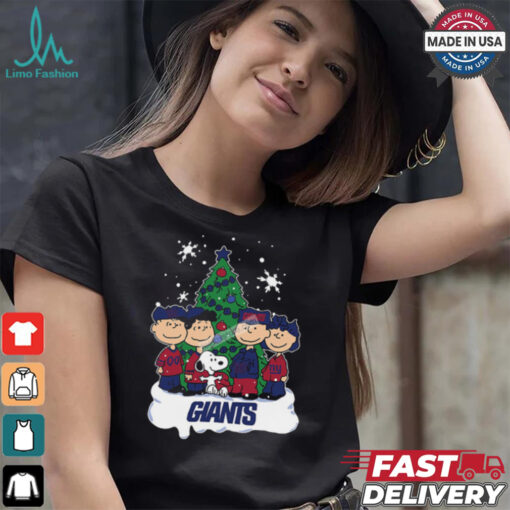 Snoopy Christmas Tree New York Giants Graphic T Shirt