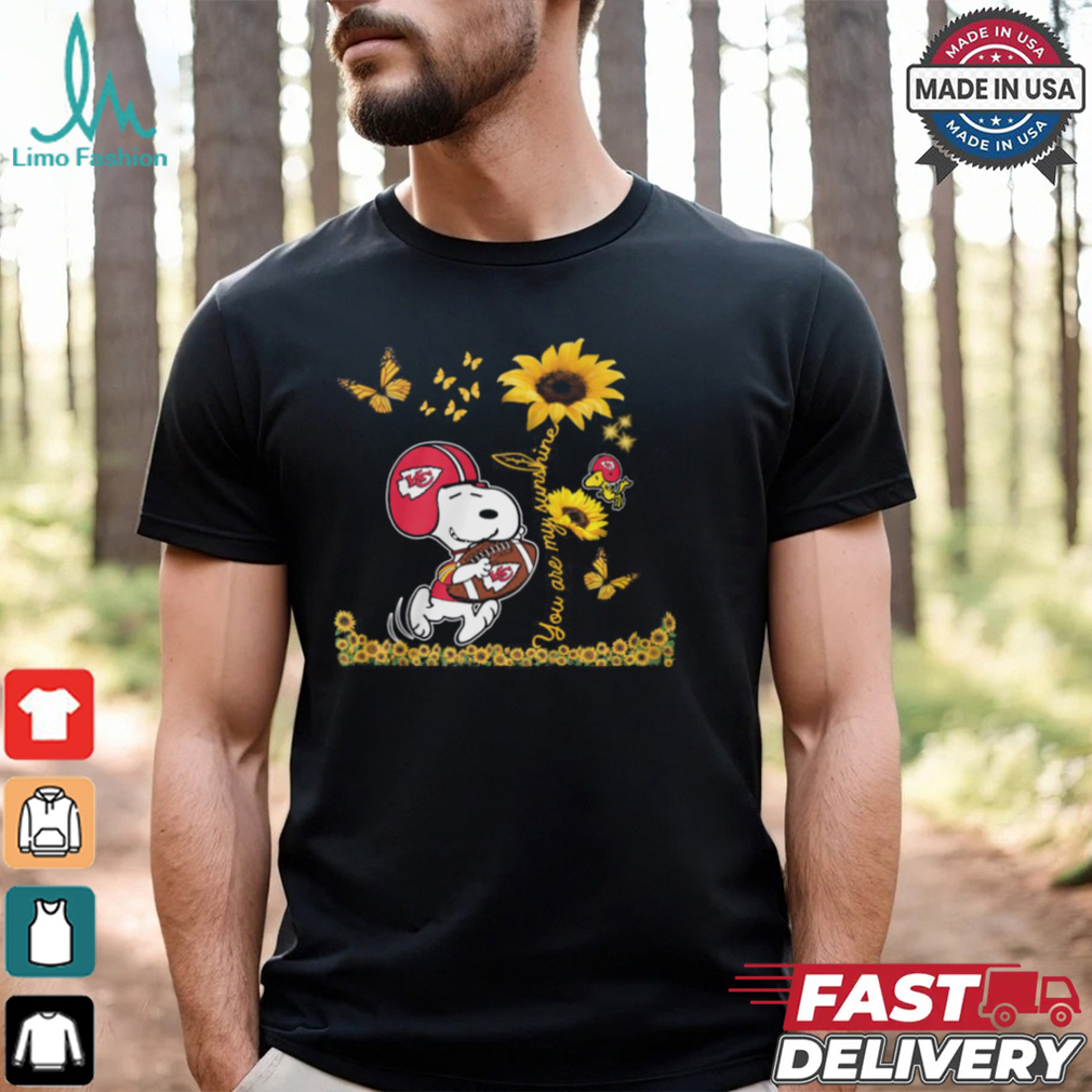 Snoppy And Woodstock Sunflower Kansas City Chiefs Shirt Recovered Snoppy And Woodstock Sunflower Kansas City Chiefs Shirt Recovered