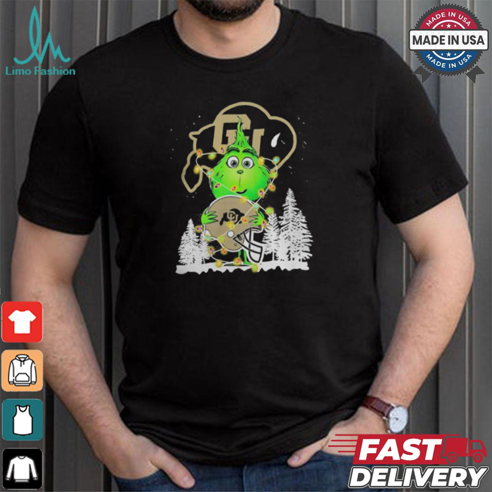 The Grinch Hug Colorado Buffaloes Helmet Christmas Shirt The Grinch Hug Colorado Buffaloes Helmet Christmas Shirt