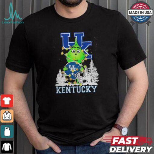 The Grinch Hug Kentucky Wildcats Helmet Christmas Shirt