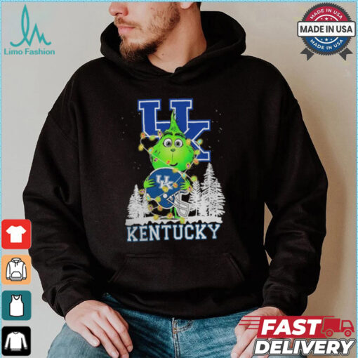 The Grinch Hug Kentucky Wildcats Helmet Christmas Shirt
