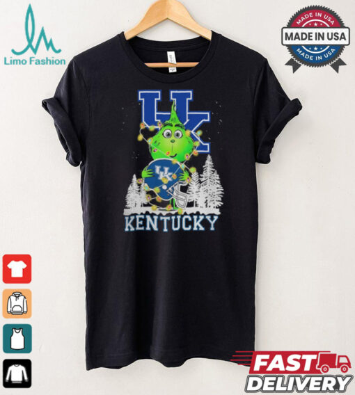 The Grinch Hug Kentucky Wildcats Helmet Christmas Shirt