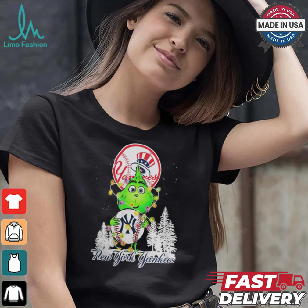 The Grinch Hug New York Yankees Logo Christmas Shirt The Grinch Hug New York Yankees Logo Christmas Shirt